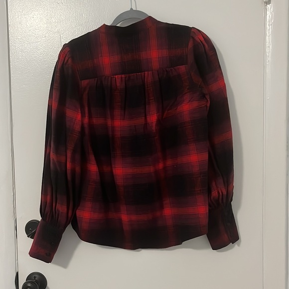 Beautiful size small pladded check shirt - Picture 2 of 2